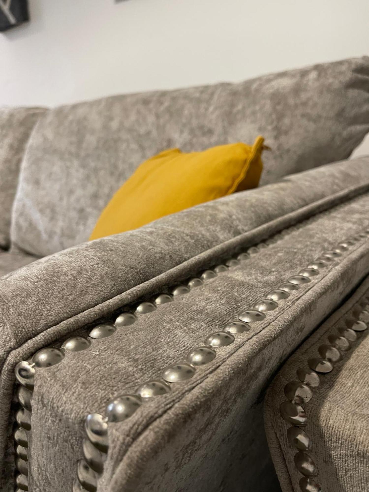 The Holloway Haven - 1 Bedroom - Private Access & Parking - Prime Location Near Centre