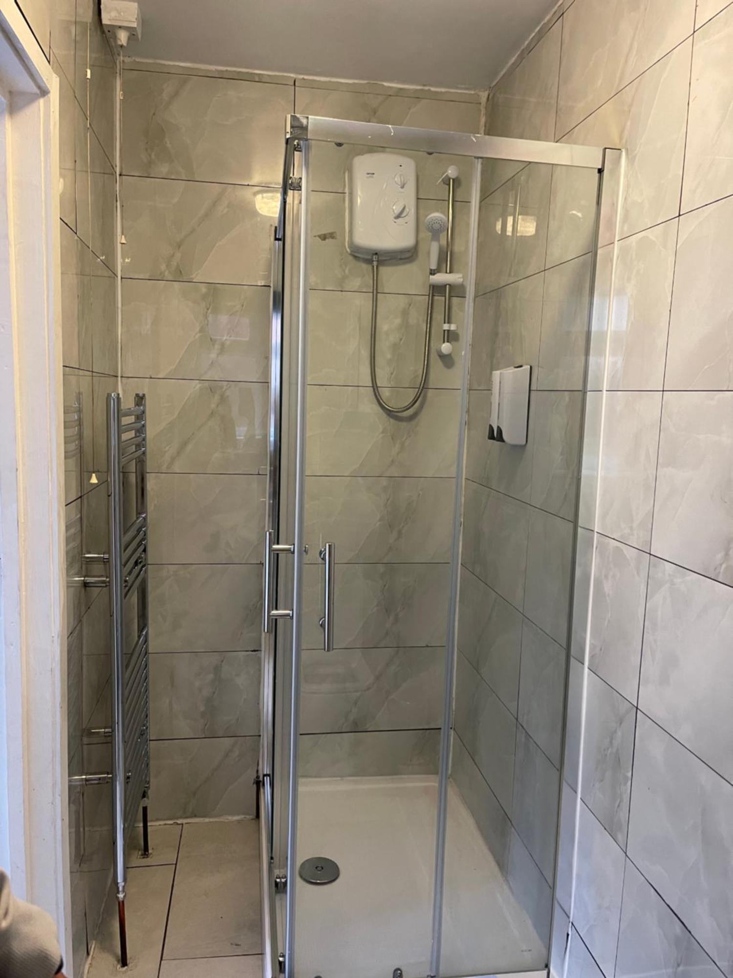 The Holloway Haven - 1 Bedroom - Private Access & Parking - Prime Location Near Centre Apartment